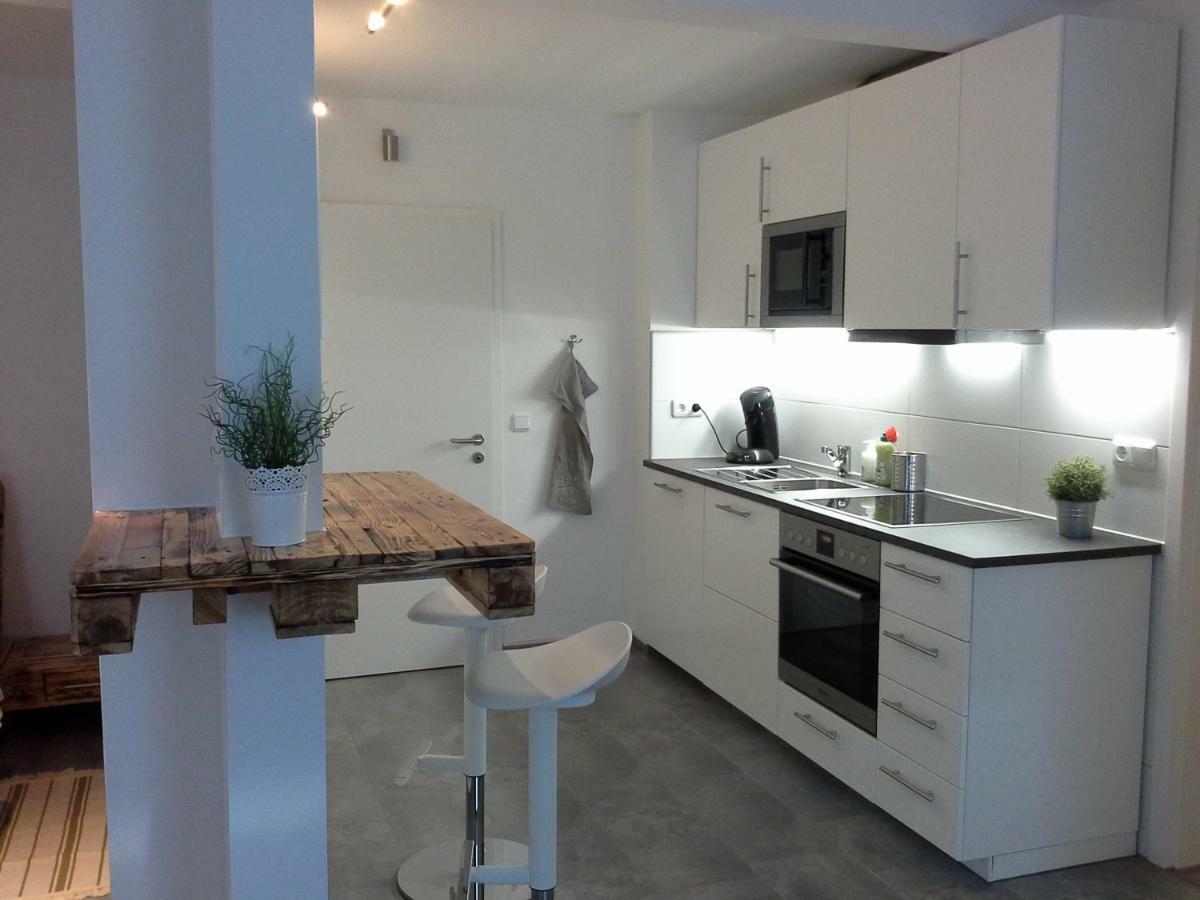 Alles Paletti Mit Klimaanlage Appartement Wittenberg Buitenkant foto