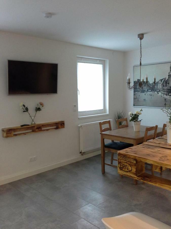 Alles Paletti Mit Klimaanlage Appartement Wittenberg Buitenkant foto