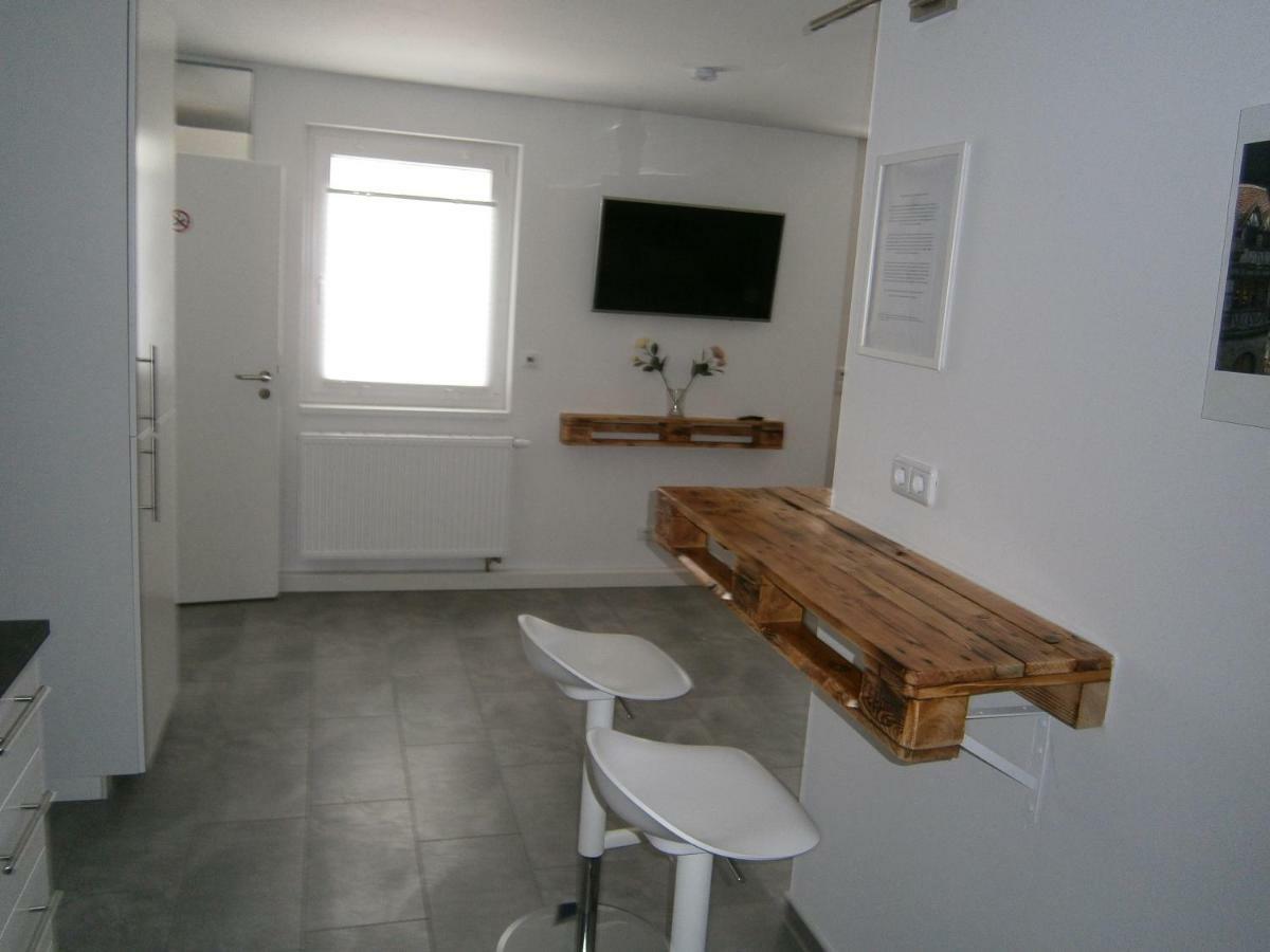 Alles Paletti Mit Klimaanlage Appartement Wittenberg Buitenkant foto